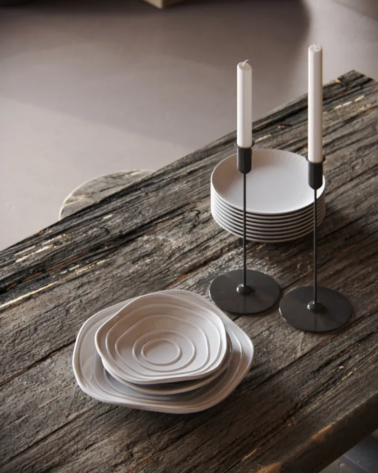 scorpia-interior-tableware